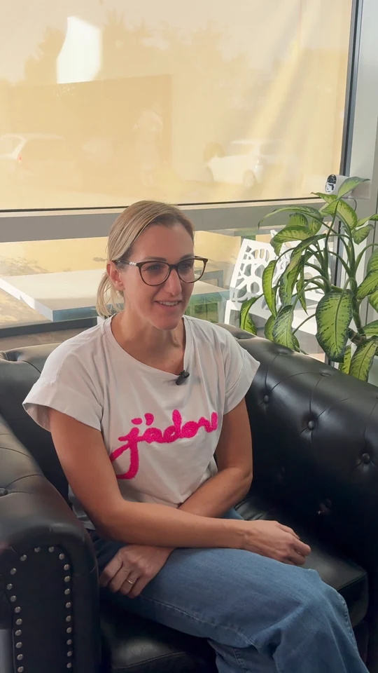 Claudia durante l’intervista a PNEI Academy